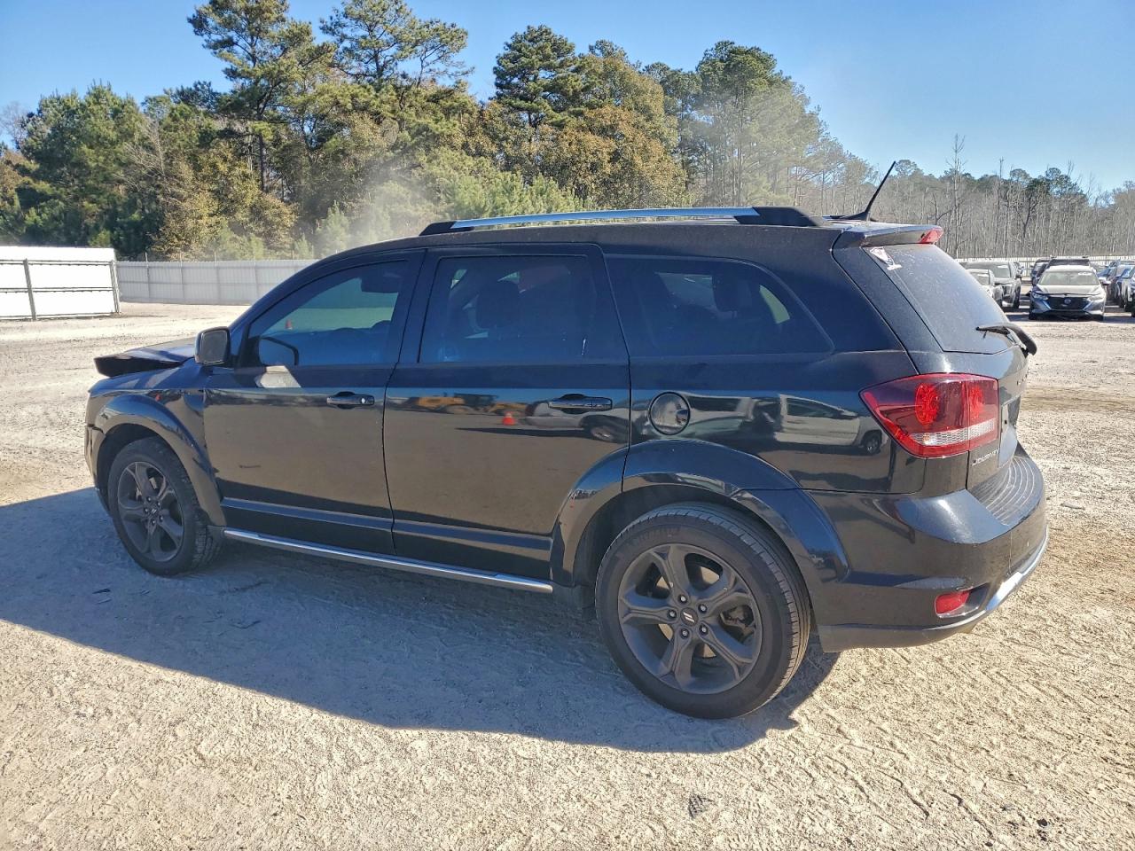 Dodge Journey Crossroad Image 2