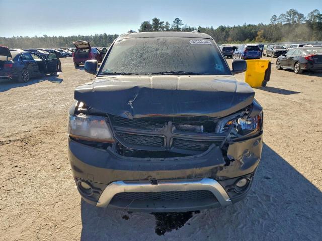 Dodge Journey Crossroad Image 3