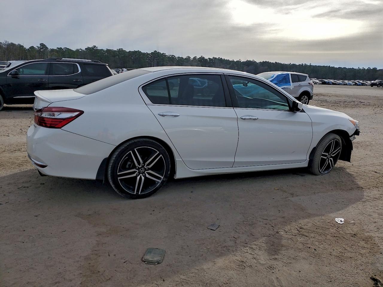 Honda Accord Sport Image 3