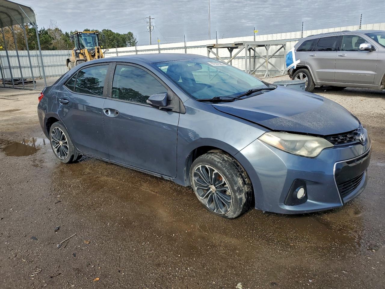 Toyota Corolla L Image 2