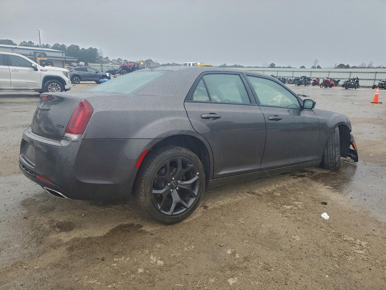 Chrysler 300 Touring Image 12