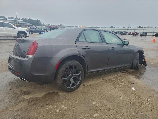 Chrysler 300 Touring Image 12