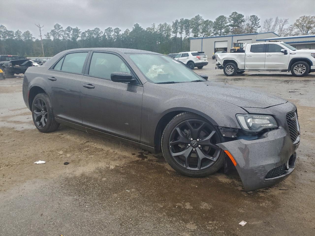 Chrysler 300 Touring Image 5