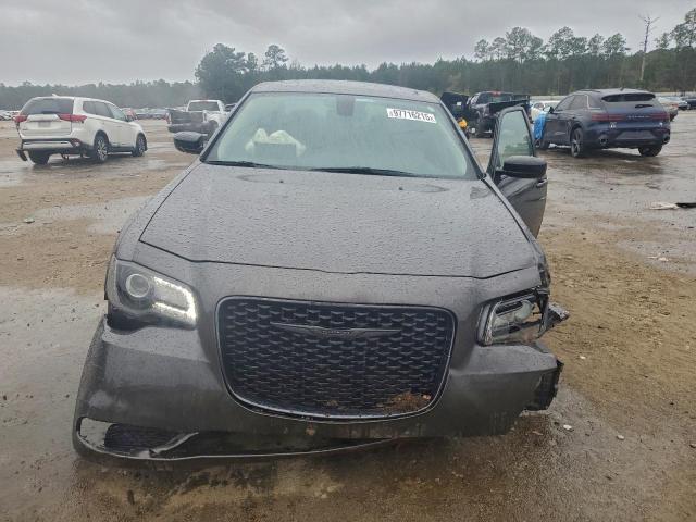 Chrysler 300 Touring Image 3