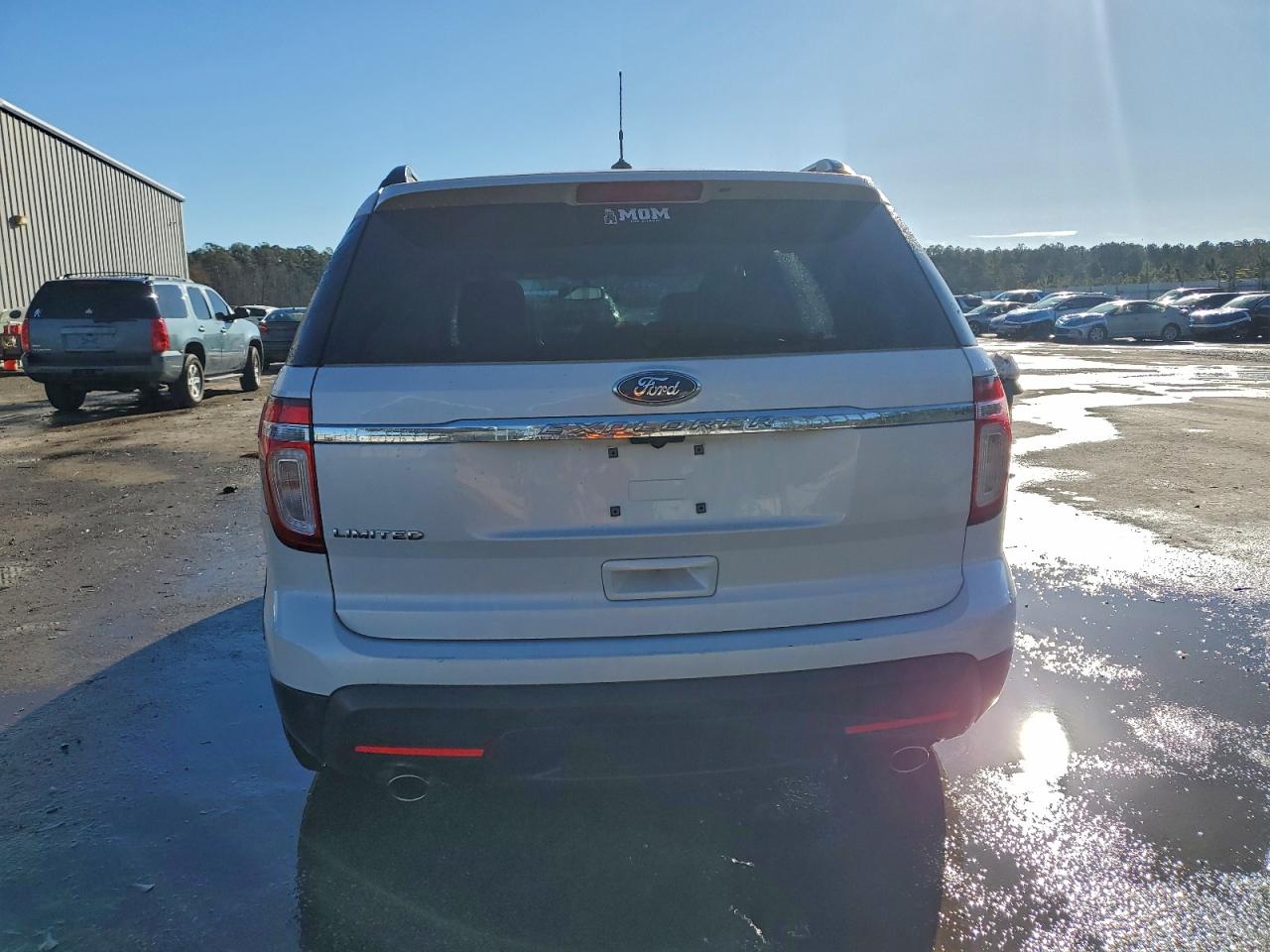 Ford Explorer Limited Image 6