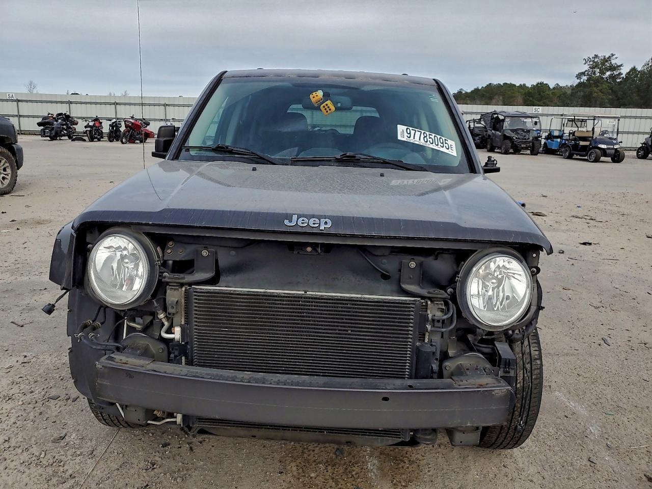 Jeep Patriot Sport Image 12