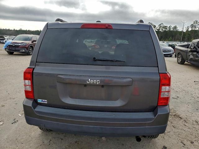 Jeep Patriot Sport Image 2