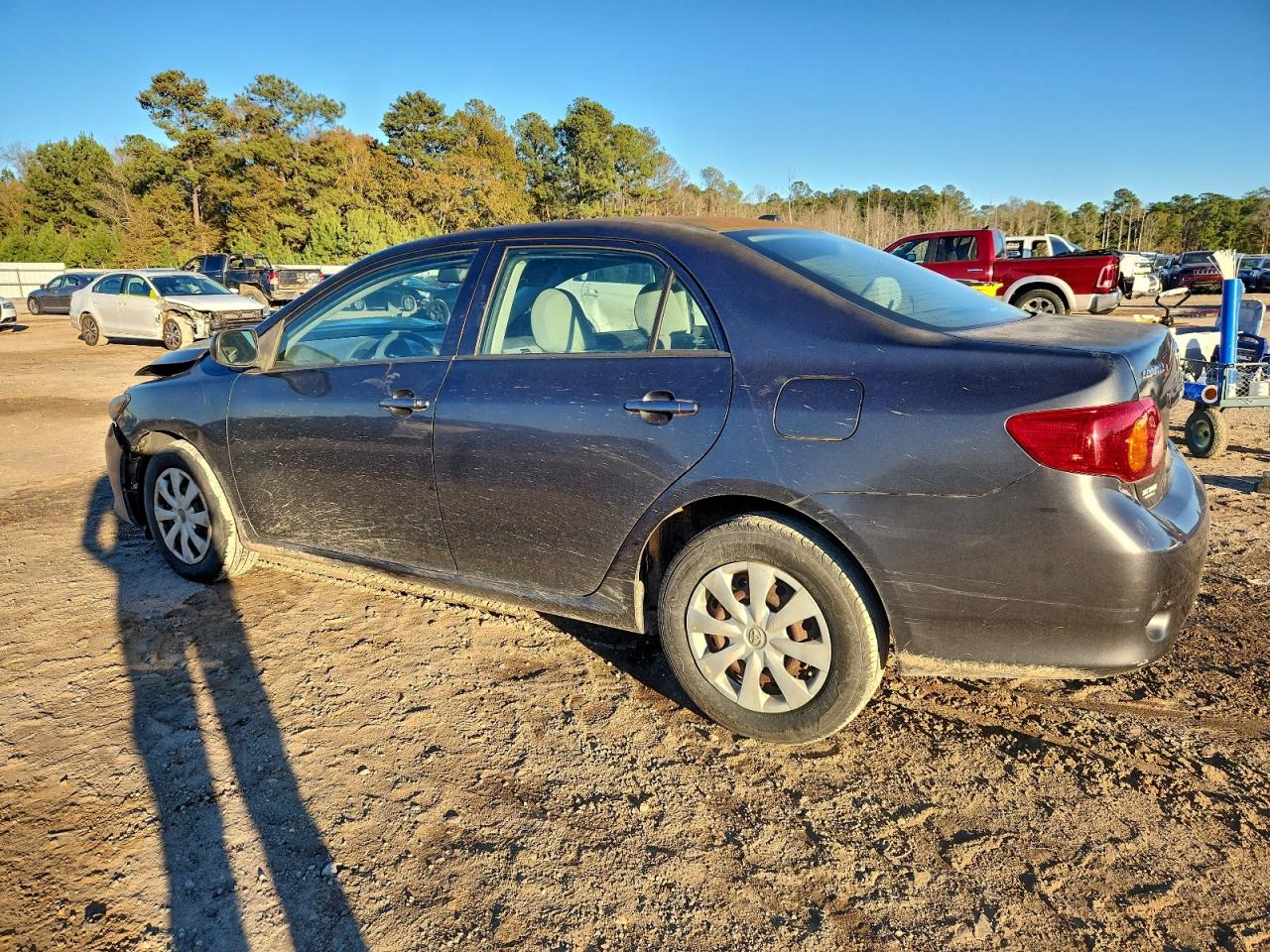 Toyota Corolla Base Image 5