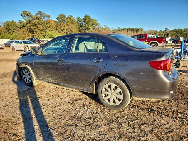 Toyota Corolla Base Image 5