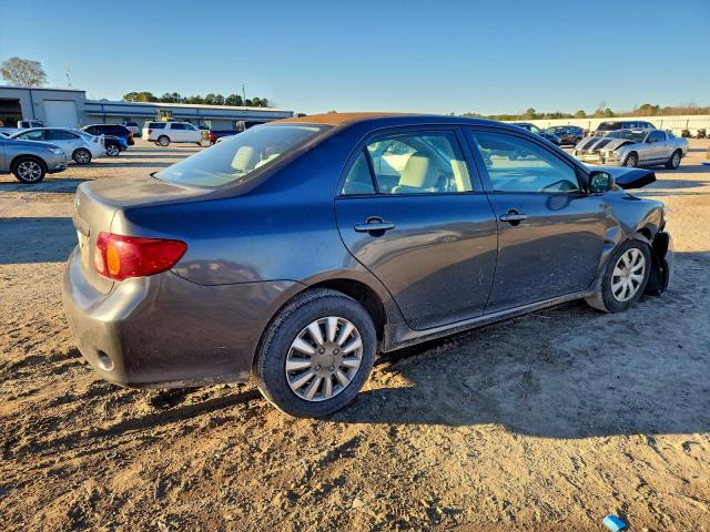 Toyota Corolla Base Image 12