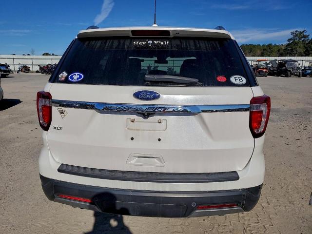 Ford Explorer Xlt Image 13