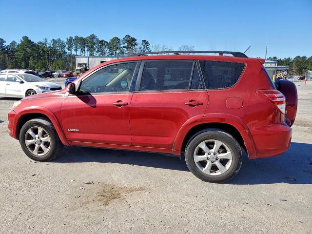 Toyota RAV4 Limited Image 3