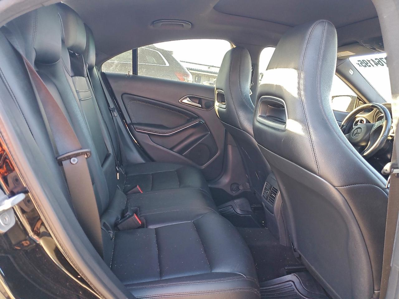 Mercedes-Benz Cla-class 250 Image 12