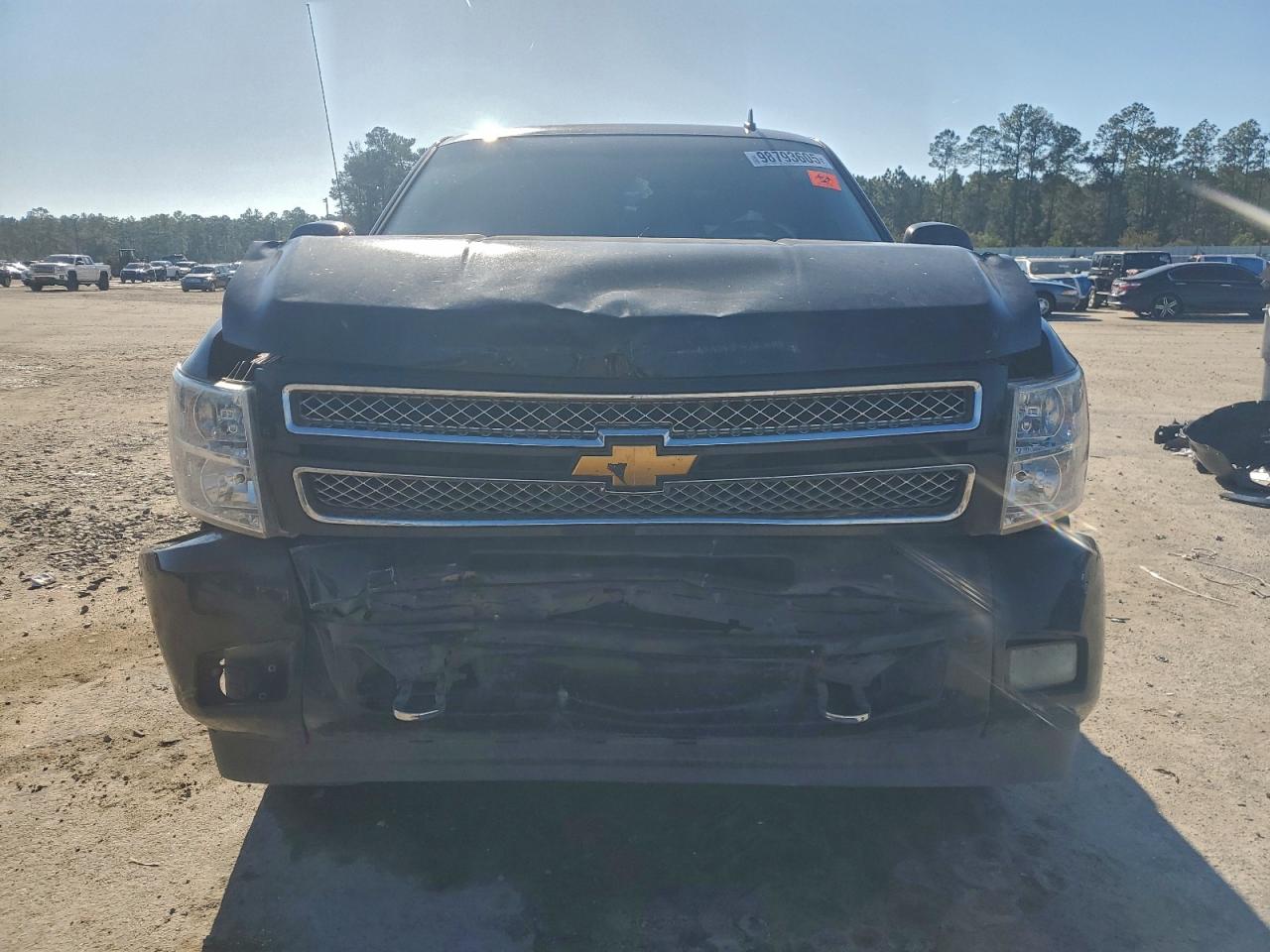 Chevrolet Silverado K1500 Lt Image 3