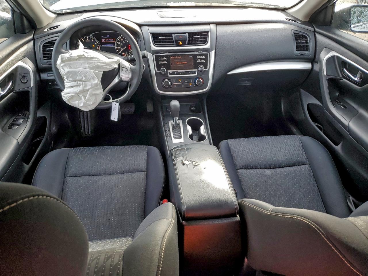 Nissan Altima 2.5 Image 11