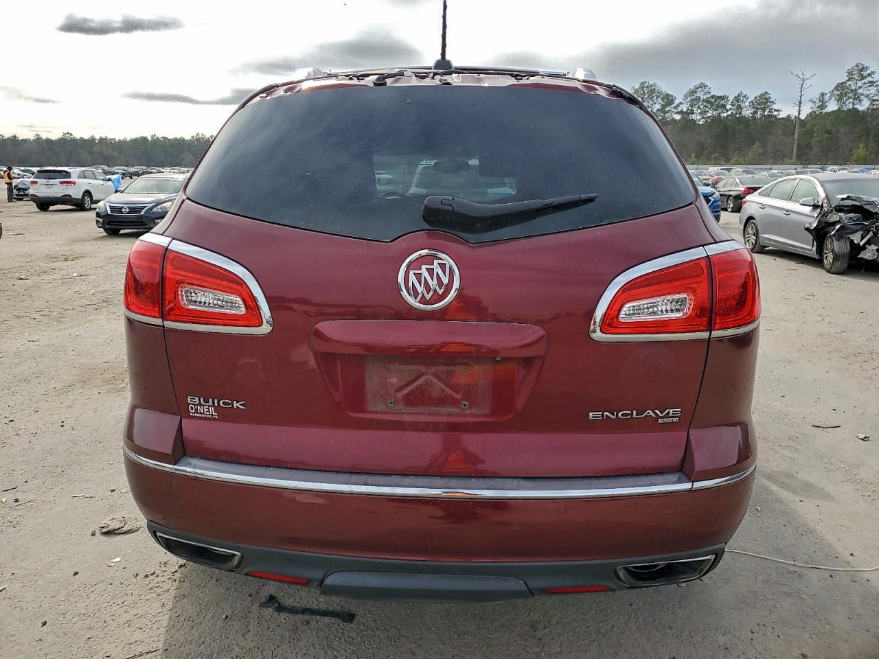 Buick Enclave Image 3