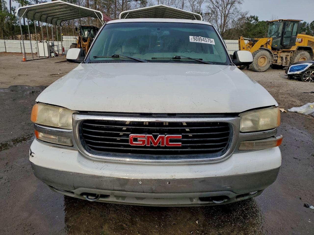 GMC Yukon C1500 Image 8