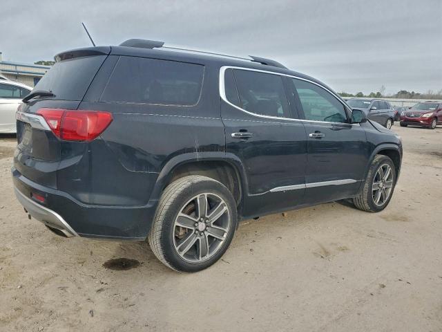 GMC Acadia Denali Image 6