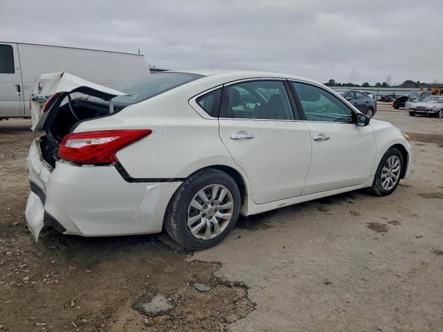 Nissan Altima 2.5 Image 4