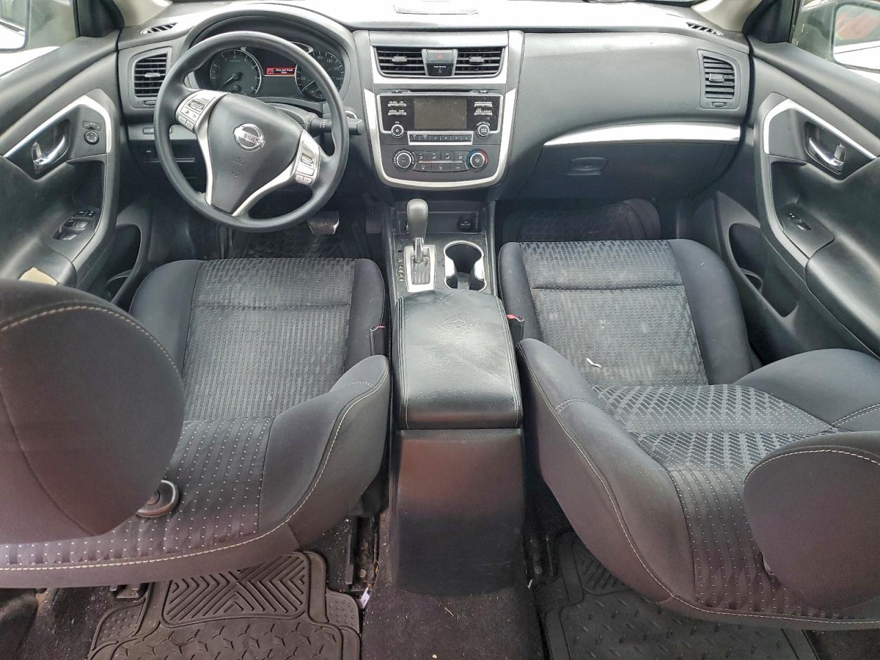 Nissan Altima 2.5 Image 3