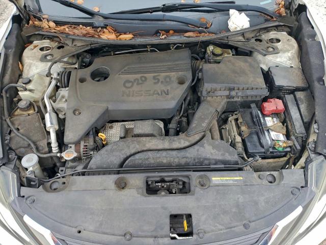 Nissan Altima 2.5 Image 7