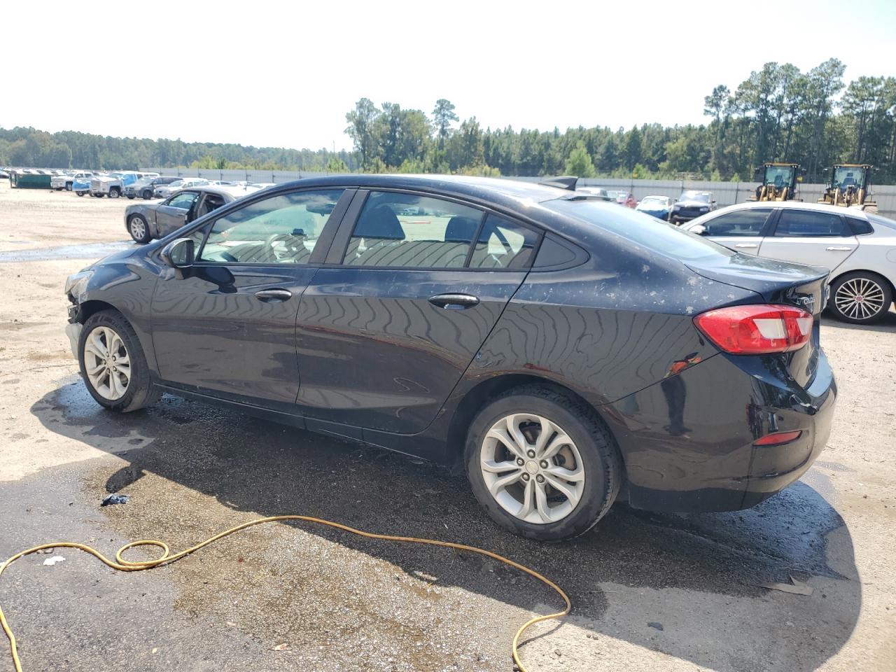 Chevrolet Cruze Ls Image 6