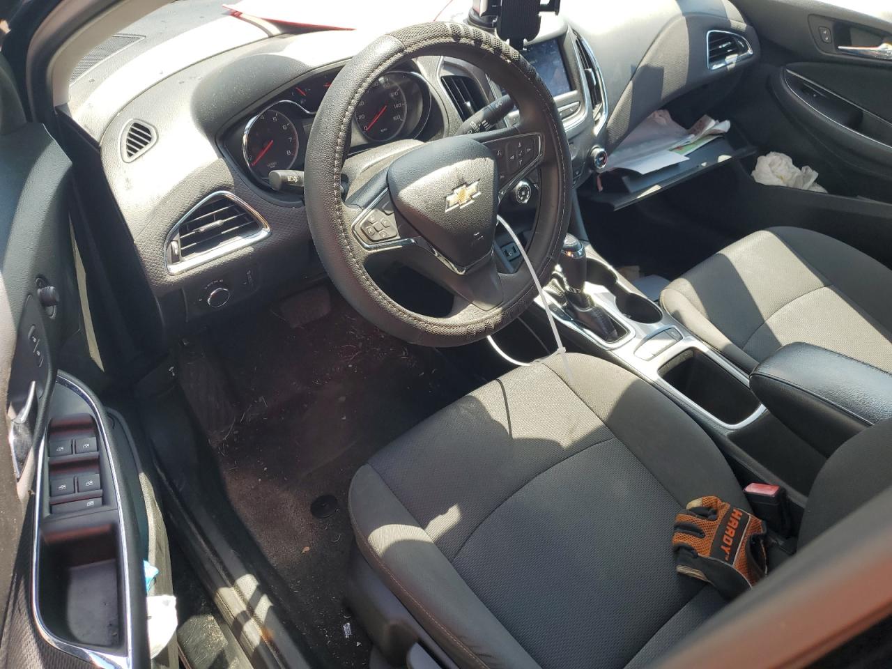 Chevrolet Cruze Ls Image 3