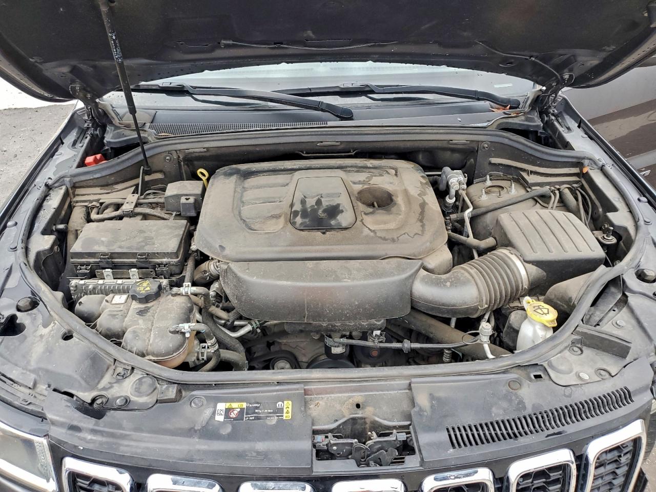 Jeep Grand Cherokee Laredo Image 13