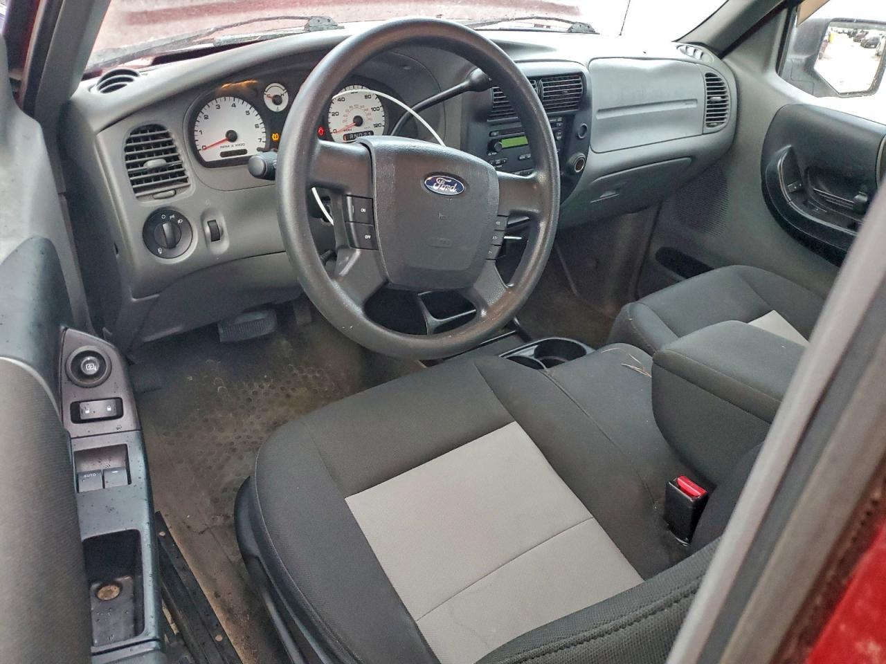 Ford Ranger Super Cab Image 4