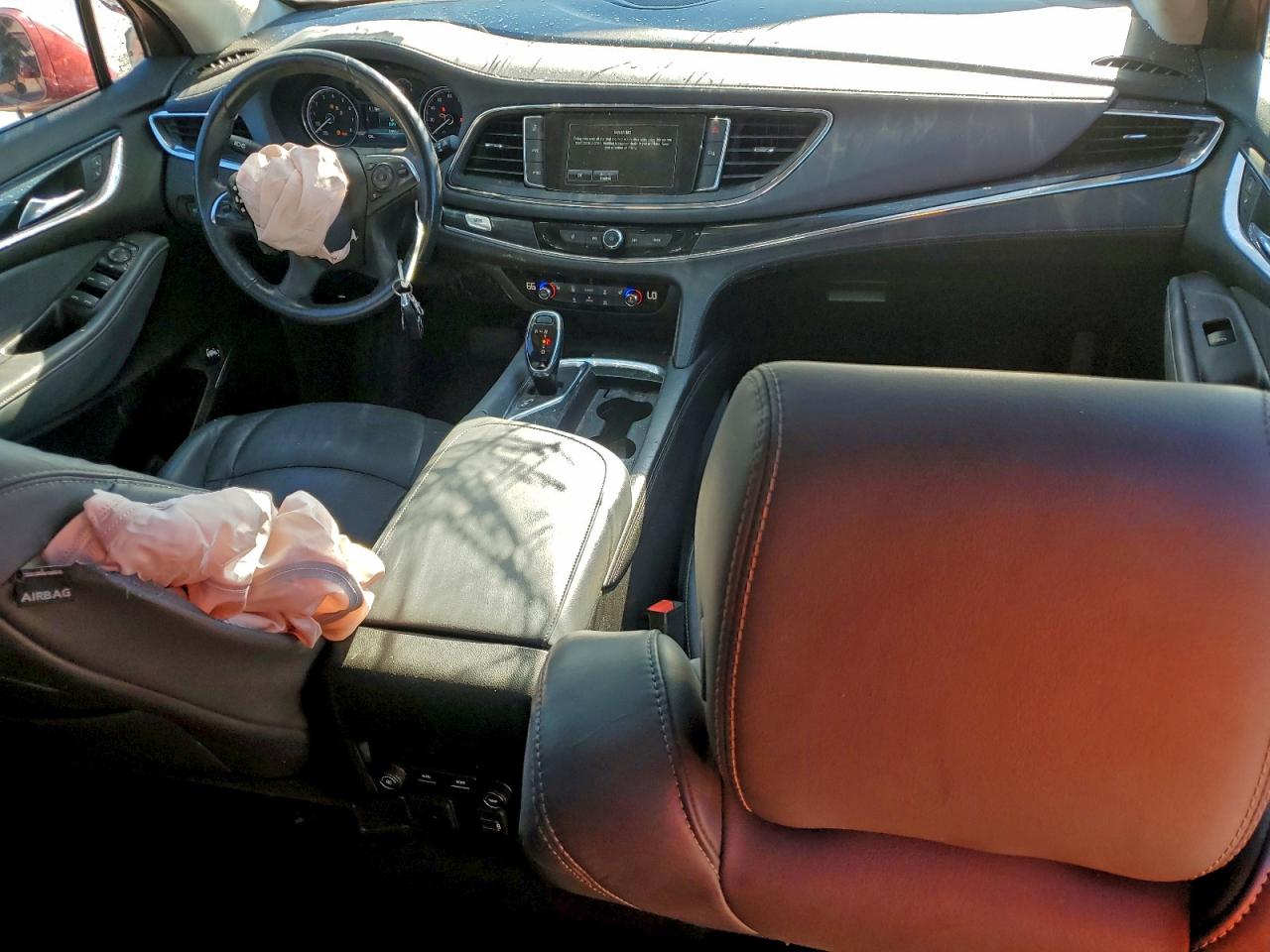 Buick Enclave Essence Image 6