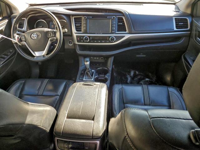 Toyota Highlander Se Image 10