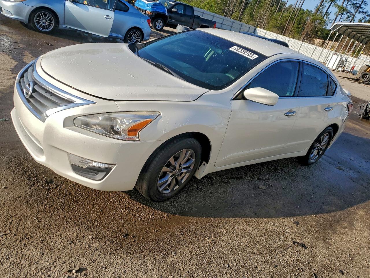 Nissan Altima 2.5 Image 1