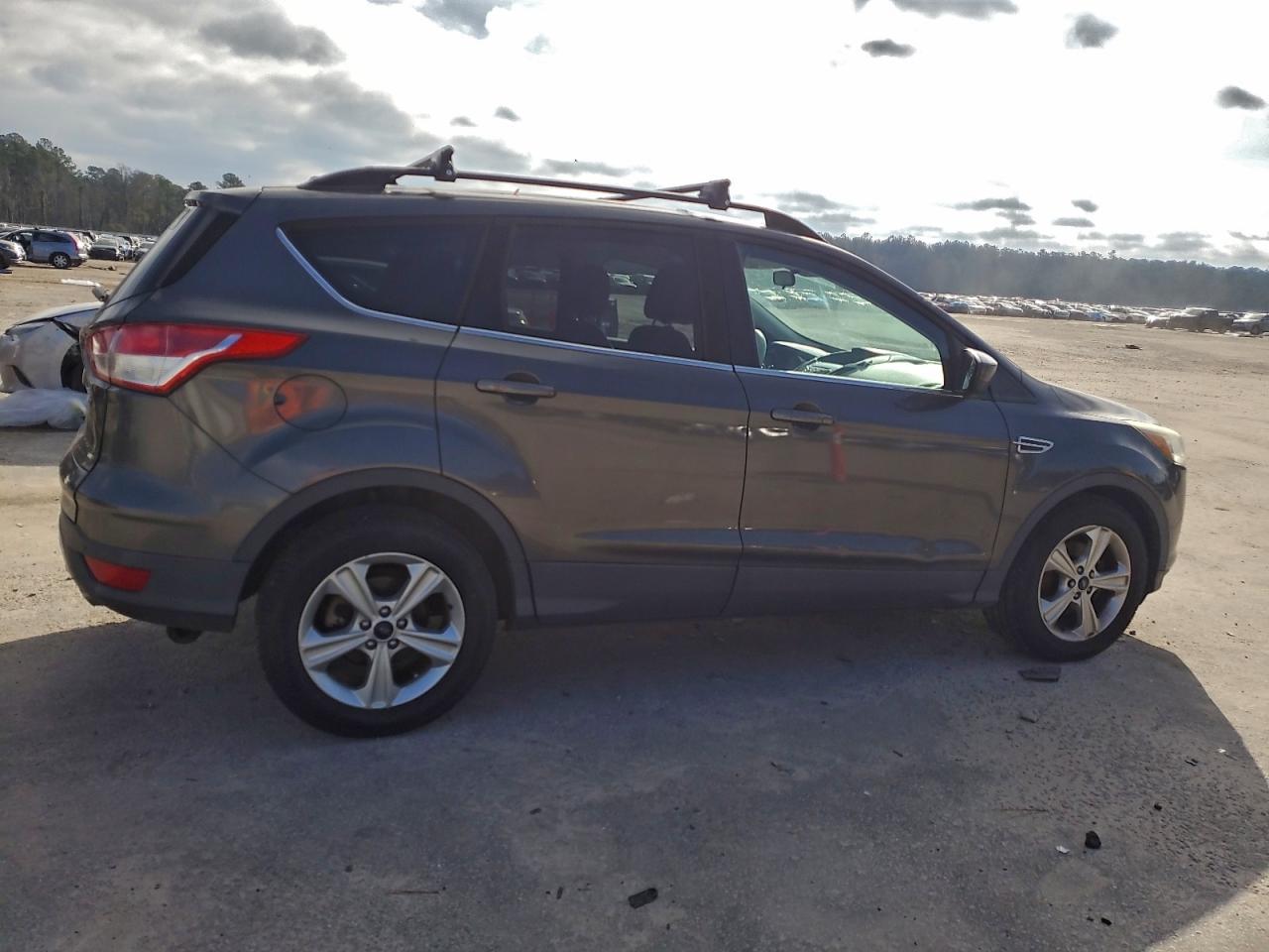 Ford Escape Se Image 4