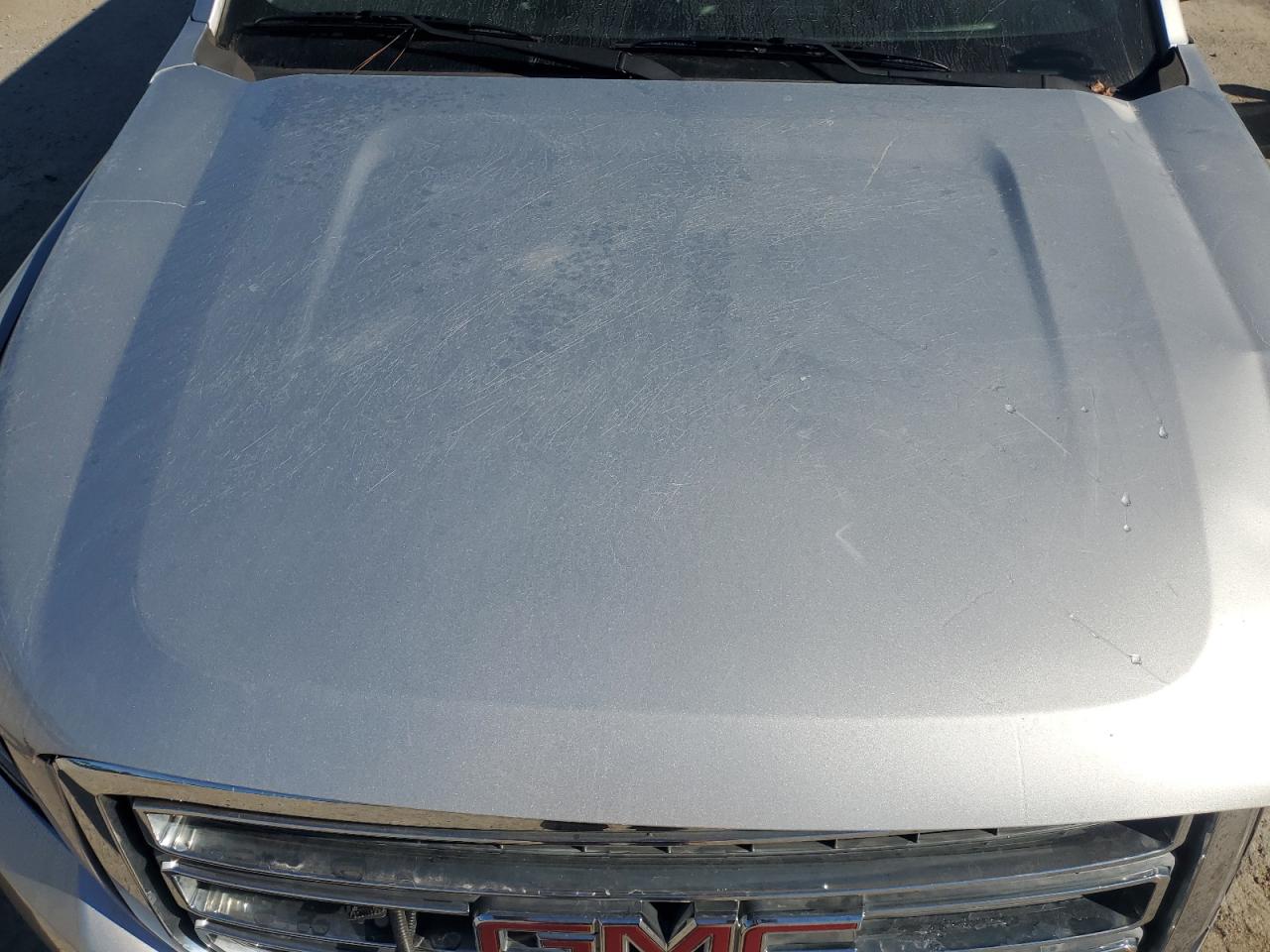 GMC Yukon C1500 Sle Image 12