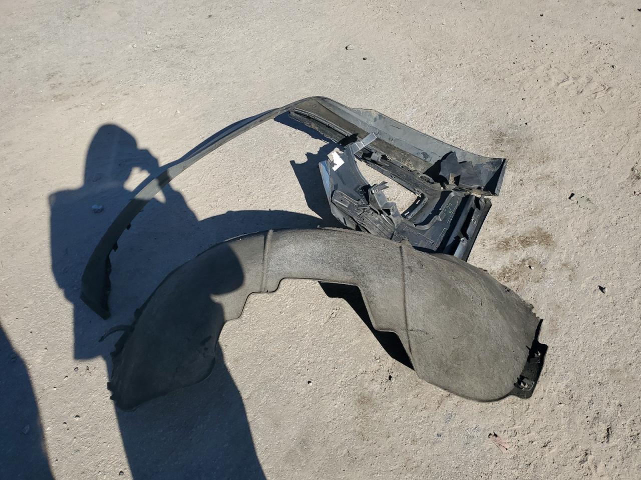 GMC Yukon C1500 Sle Image 13