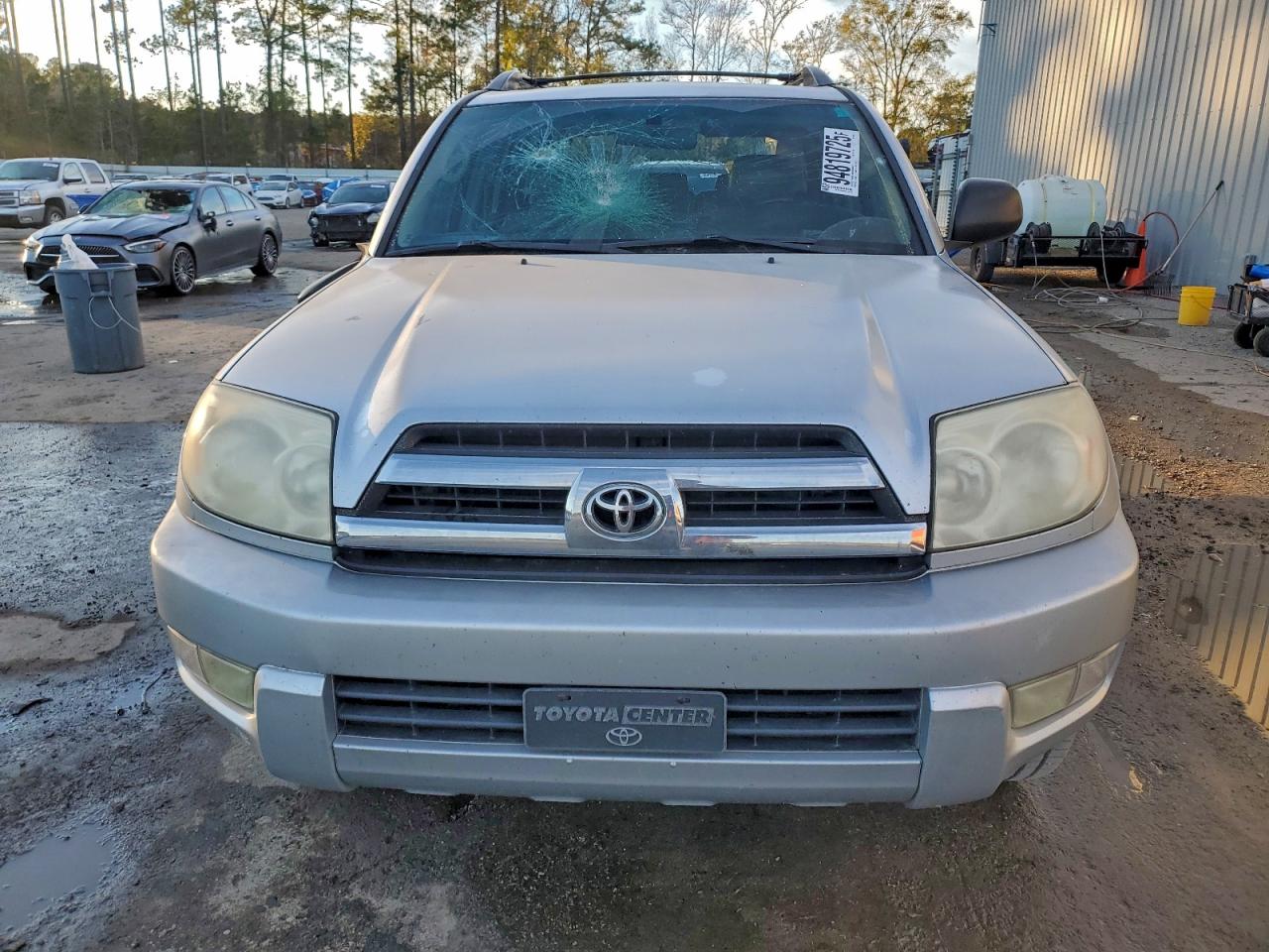 Toyota 4Runner Sr5 Image 3