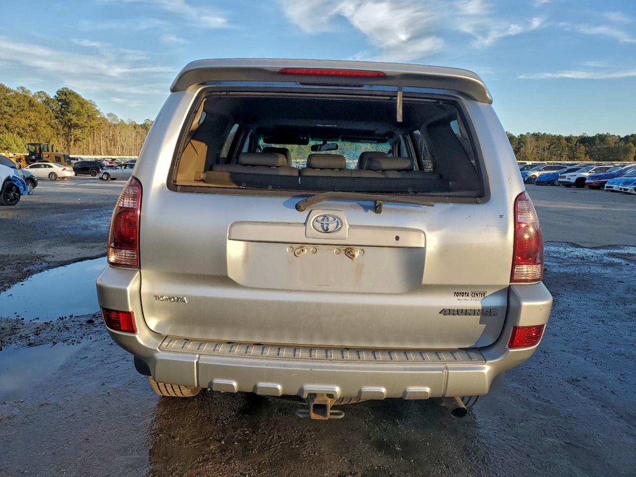 Toyota 4Runner Sr5 Image 5