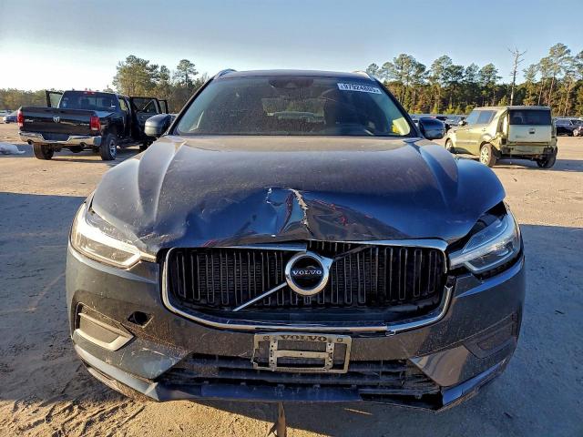 Volvo XC60 T6 Momentum Image 13