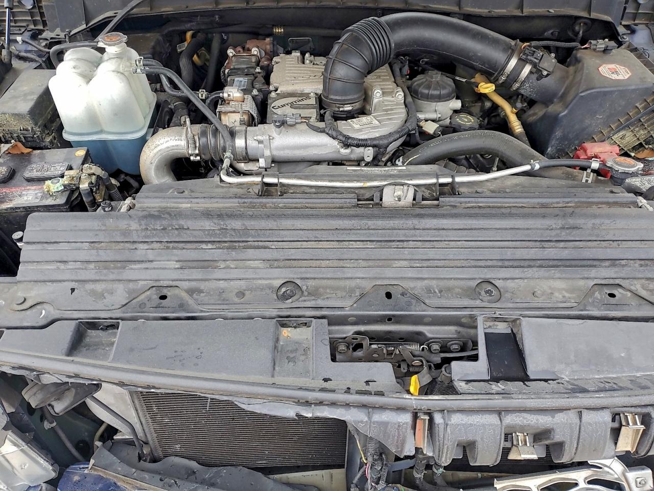 Nissan Titan Sl Image 5