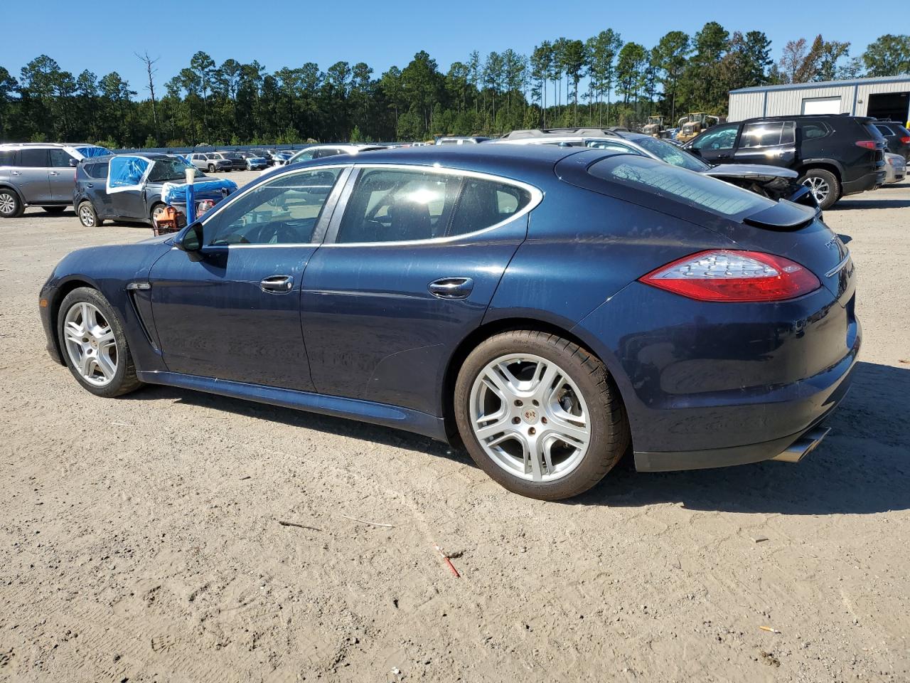 Porsche Panamera S Image 3