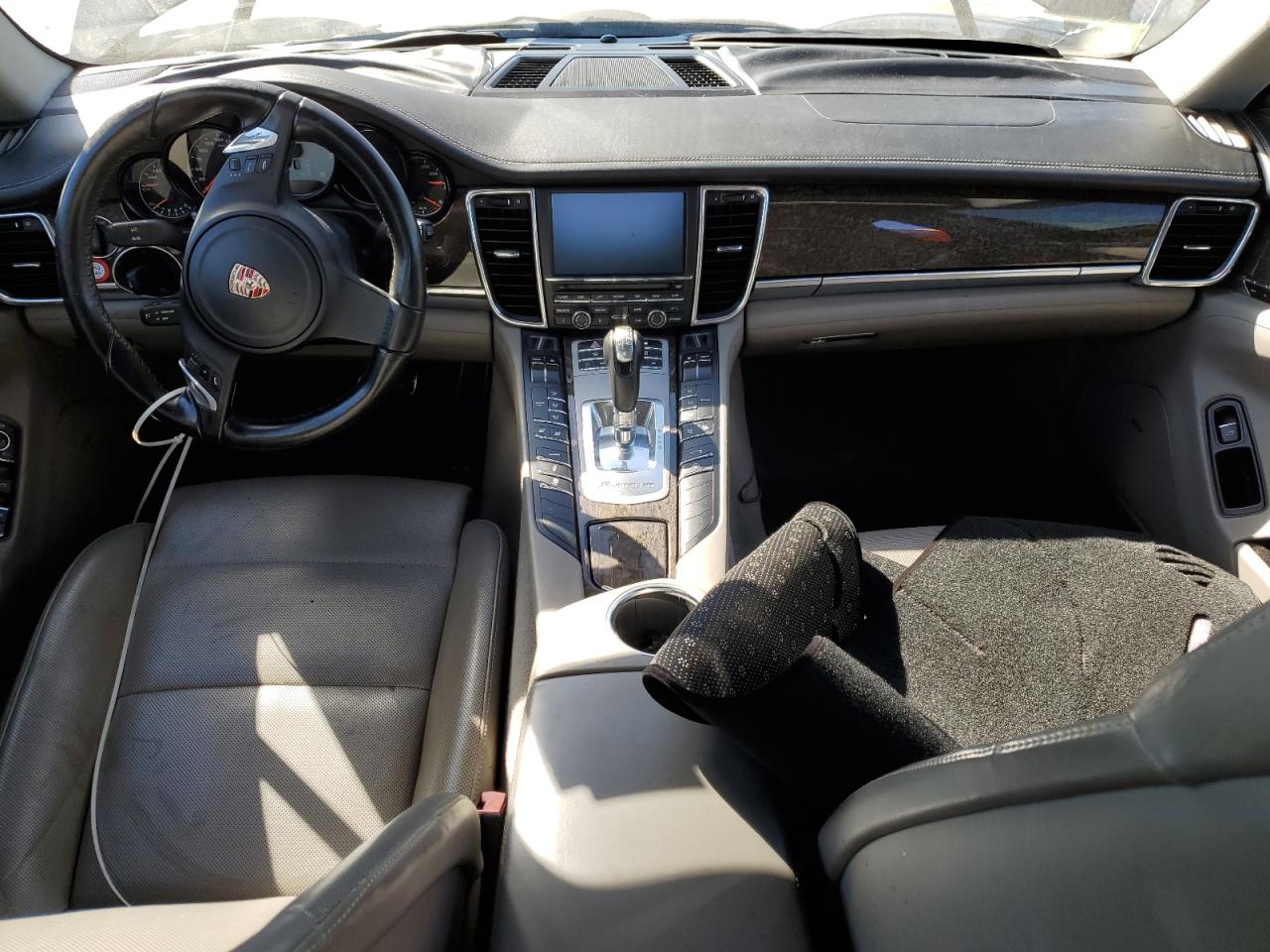 Porsche Panamera S Image 4