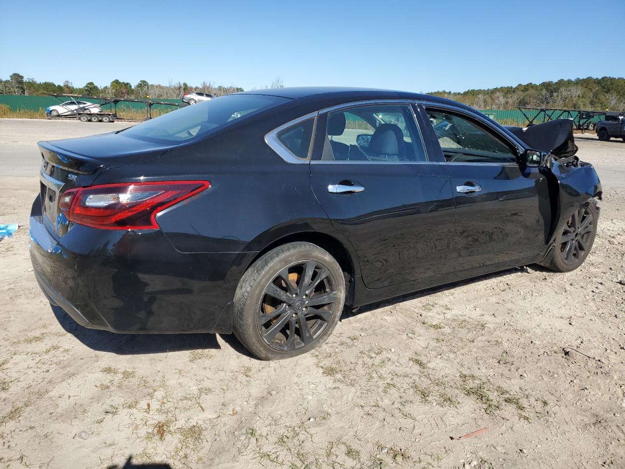 Nissan Altima 2.5 Image 2