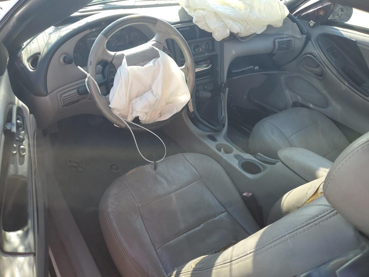 Ford Mustang Image 7