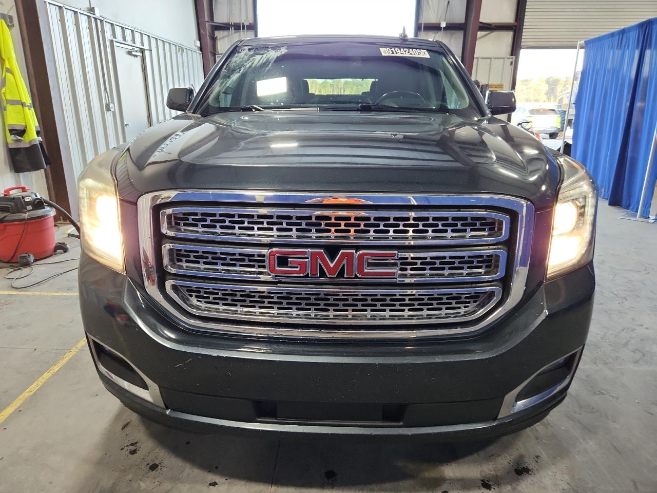 GMC Yukon Slt Image 5