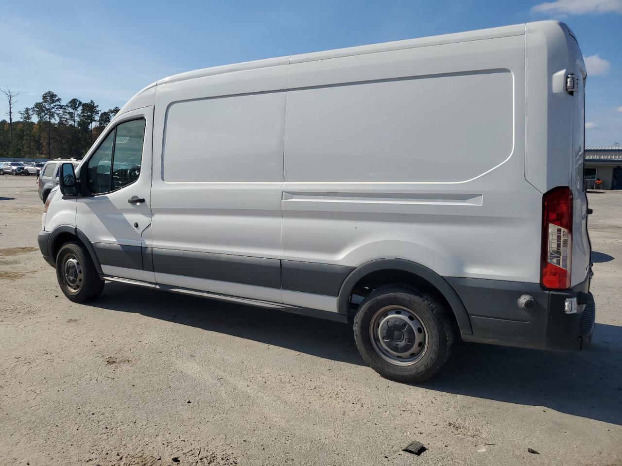 Ford Transit T-250 Image 3