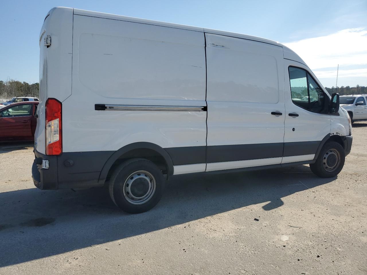 Ford Transit T-250 Image 7
