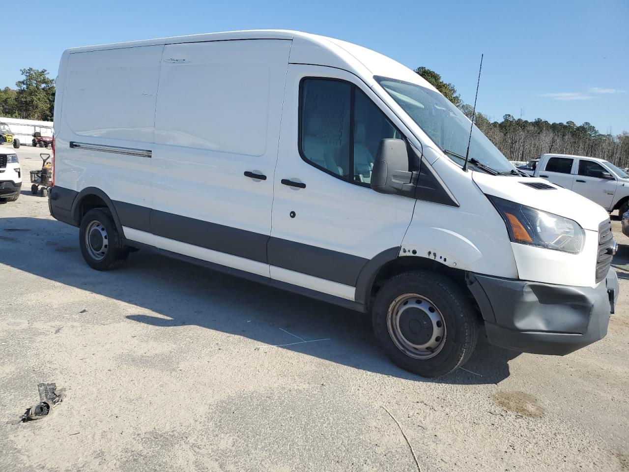 Ford Transit T-250 Image 2