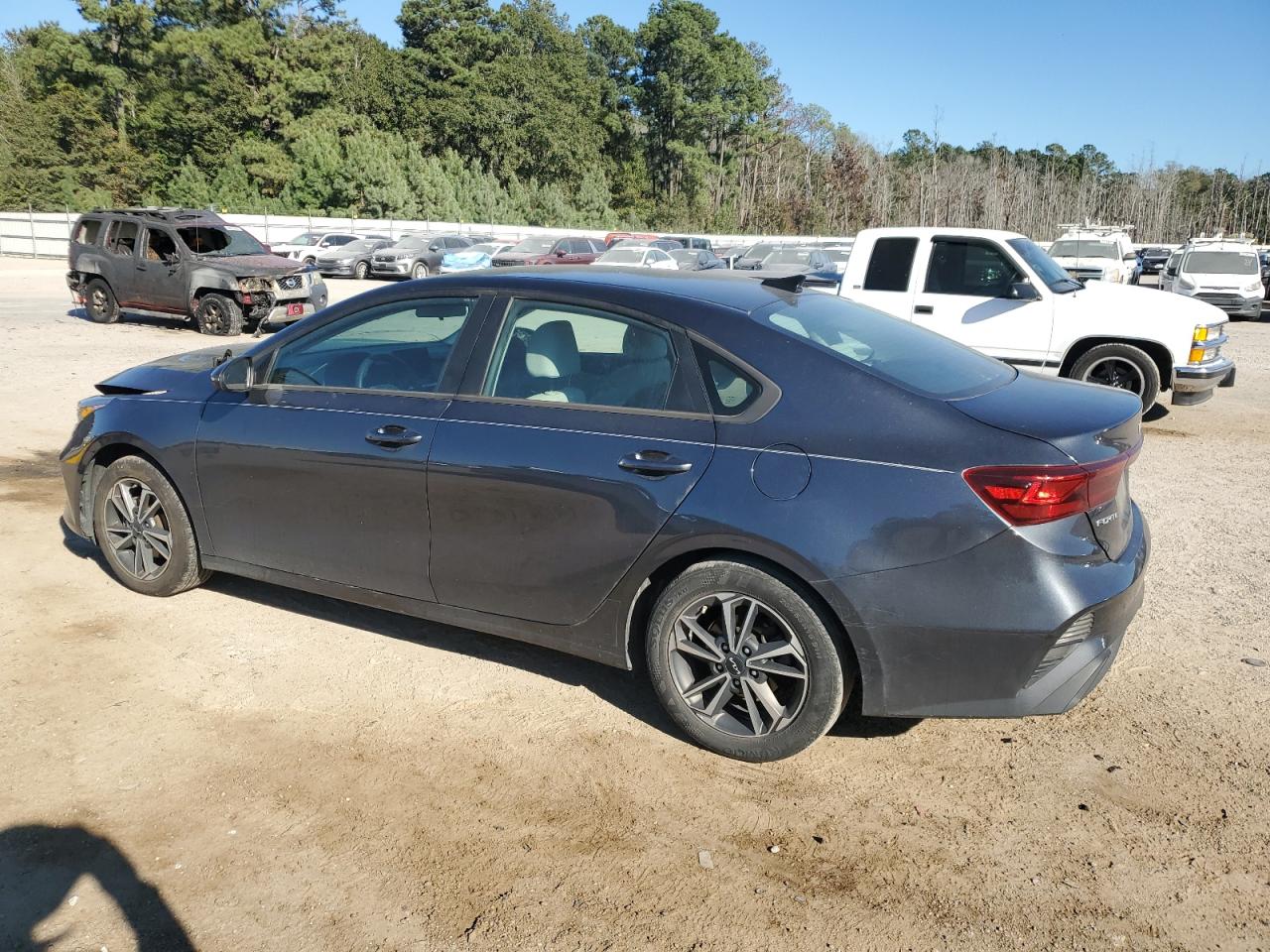 Kia Forte Lx Image 2