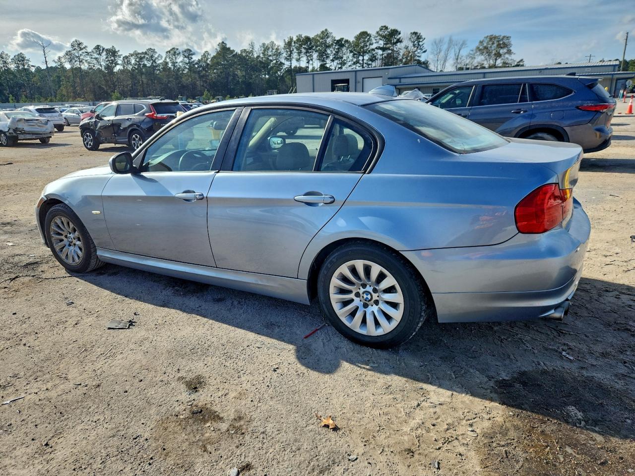BMW 3 Series I Image 6