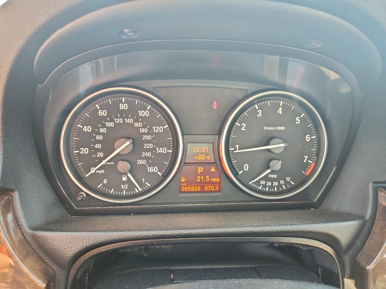 BMW 3 Series I Image 9